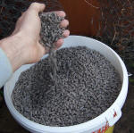 manure-pellets.jpg